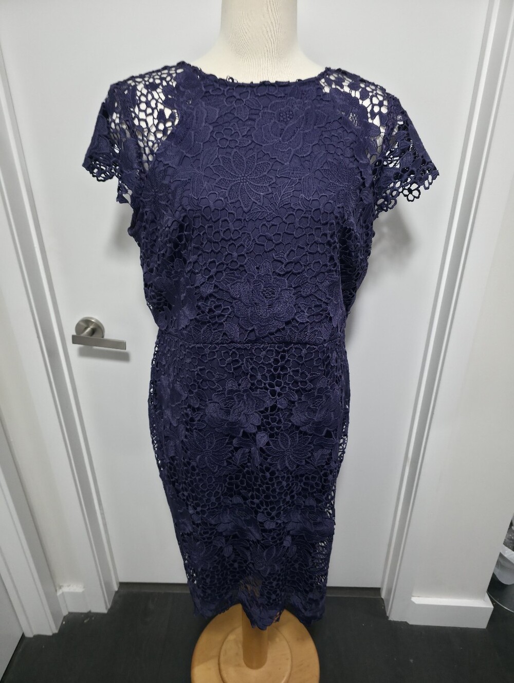 PAPER Dolls London Lace Dress